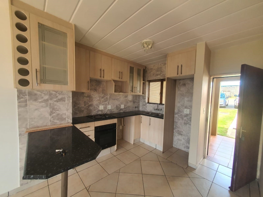 To Let 2 Bedroom Property for Rent in Winchester Hills Gauteng