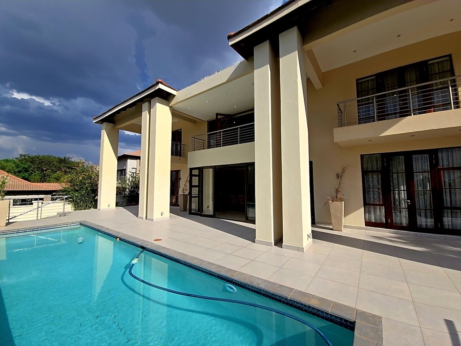 4 Bedroom Property for Sale in Carlswald Estate Gauteng