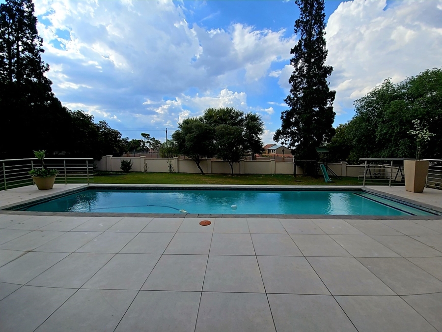 4 Bedroom Property for Sale in Carlswald Estate Gauteng