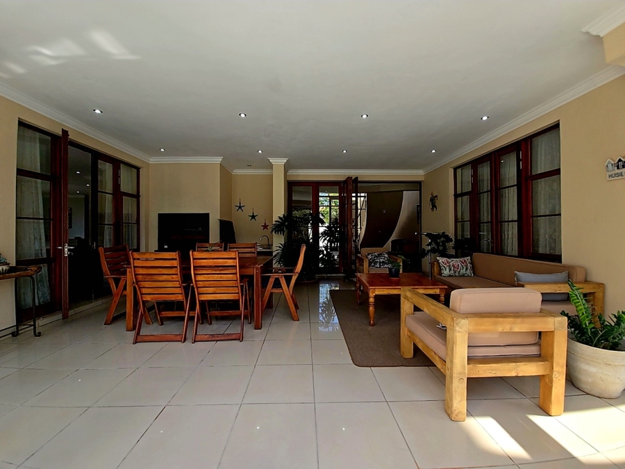 4 Bedroom Property for Sale in Carlswald Estate Gauteng