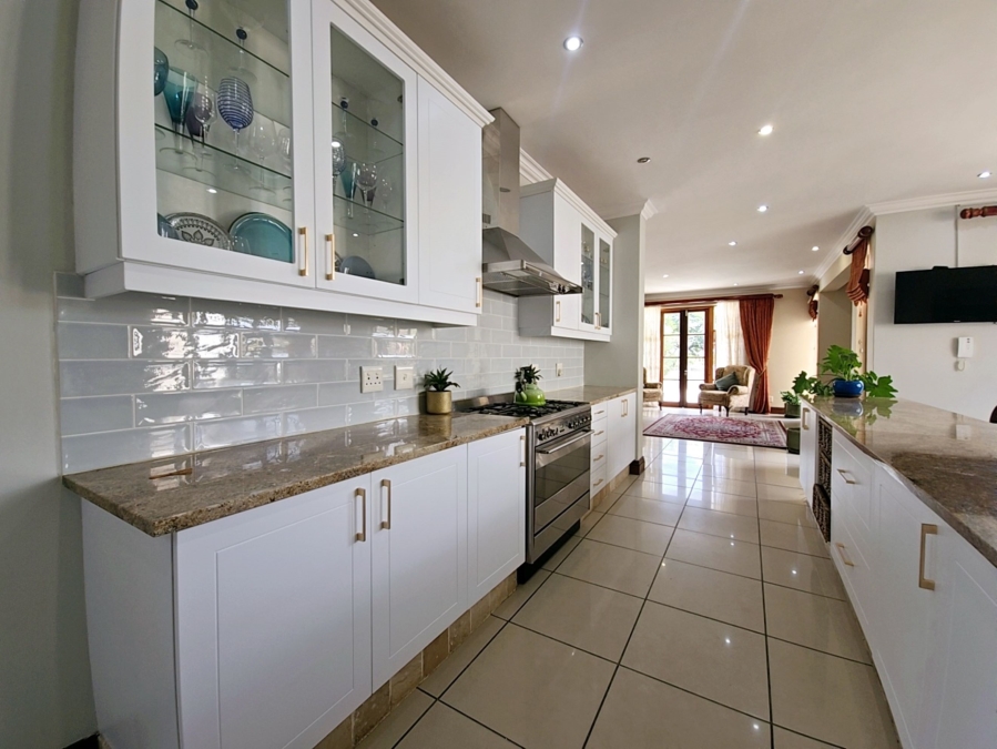 4 Bedroom Property for Sale in Carlswald Estate Gauteng