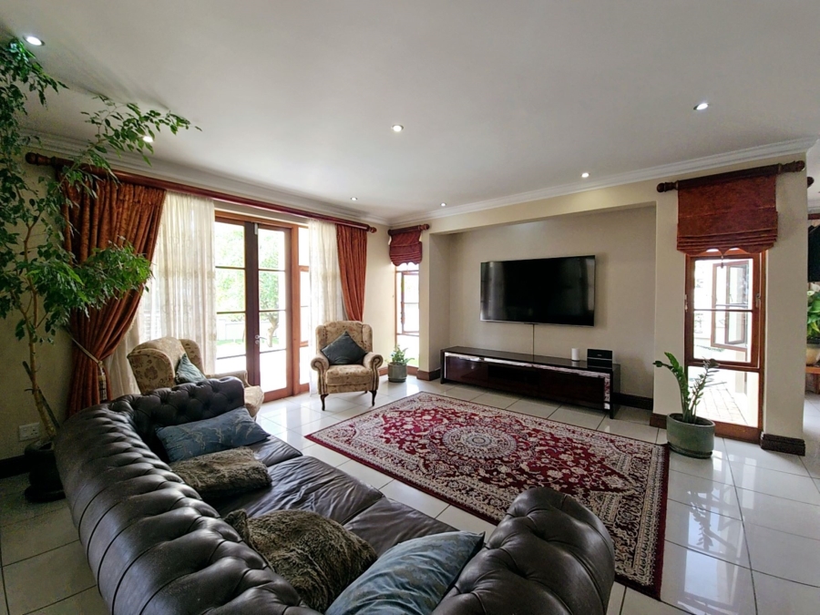 4 Bedroom Property for Sale in Carlswald Estate Gauteng