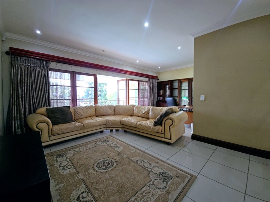 4 Bedroom Property for Sale in Carlswald Estate Gauteng