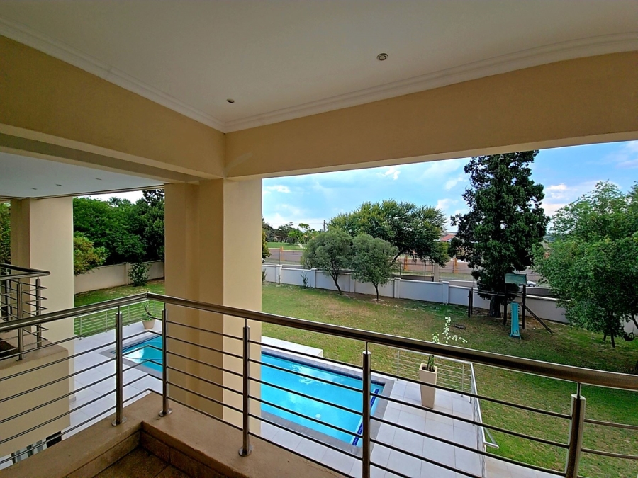 4 Bedroom Property for Sale in Carlswald Estate Gauteng