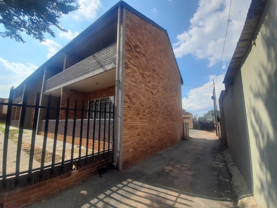 3 Bedroom Property for Sale in Rosettenville Gauteng