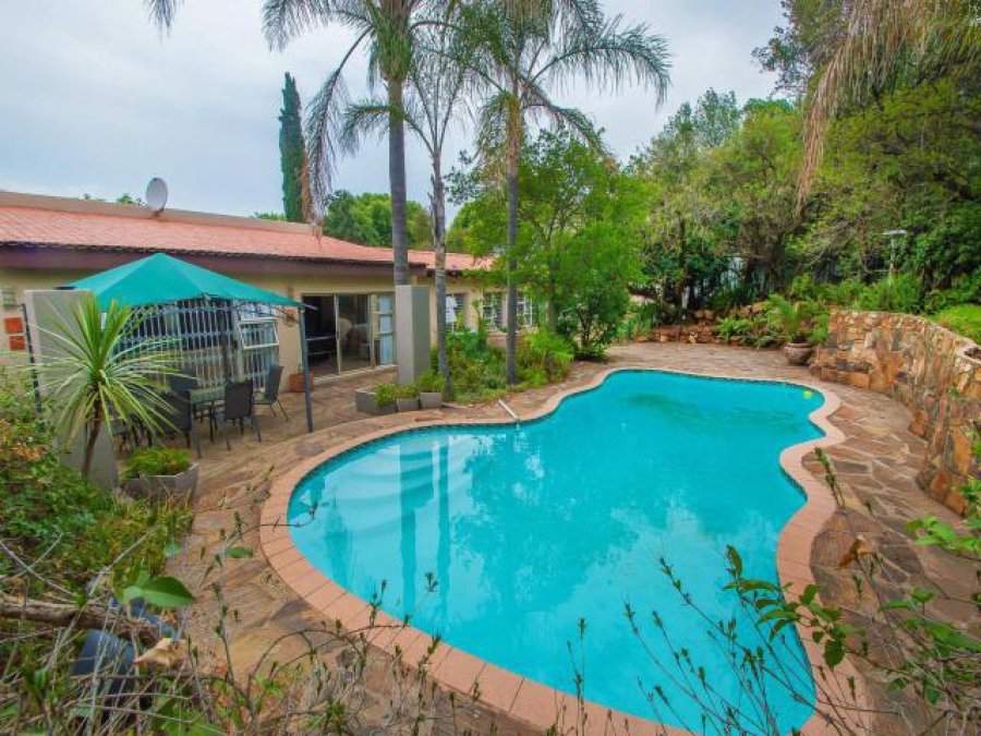 4 Bedroom Property for Sale in Northcliff Gauteng