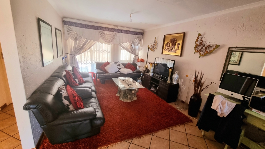 2 Bedroom Property for Sale in Halfway Gardens Gauteng