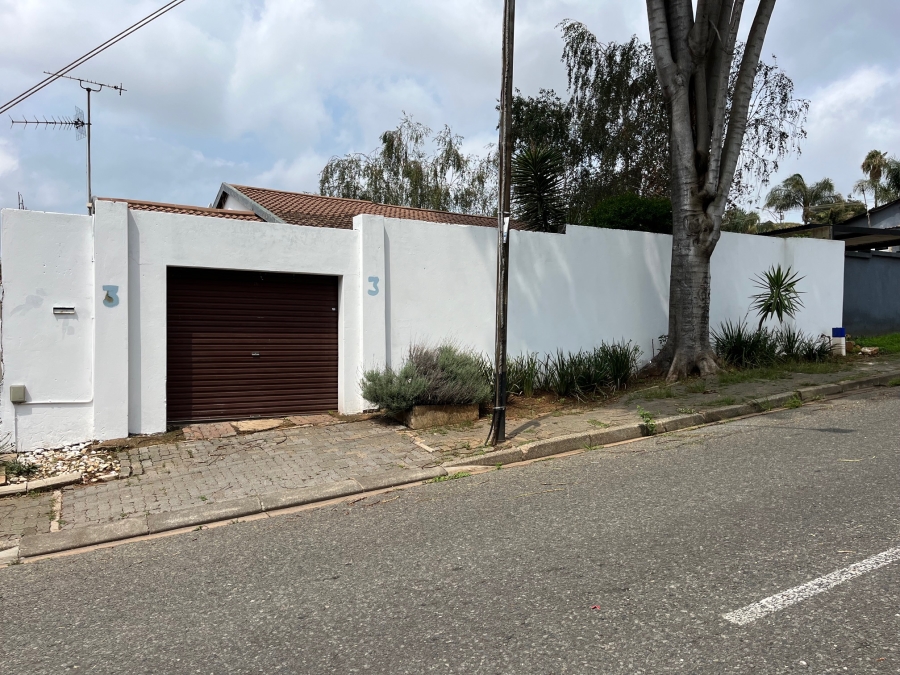 To Let 2 Bedroom Property for Rent in Greymont Gauteng