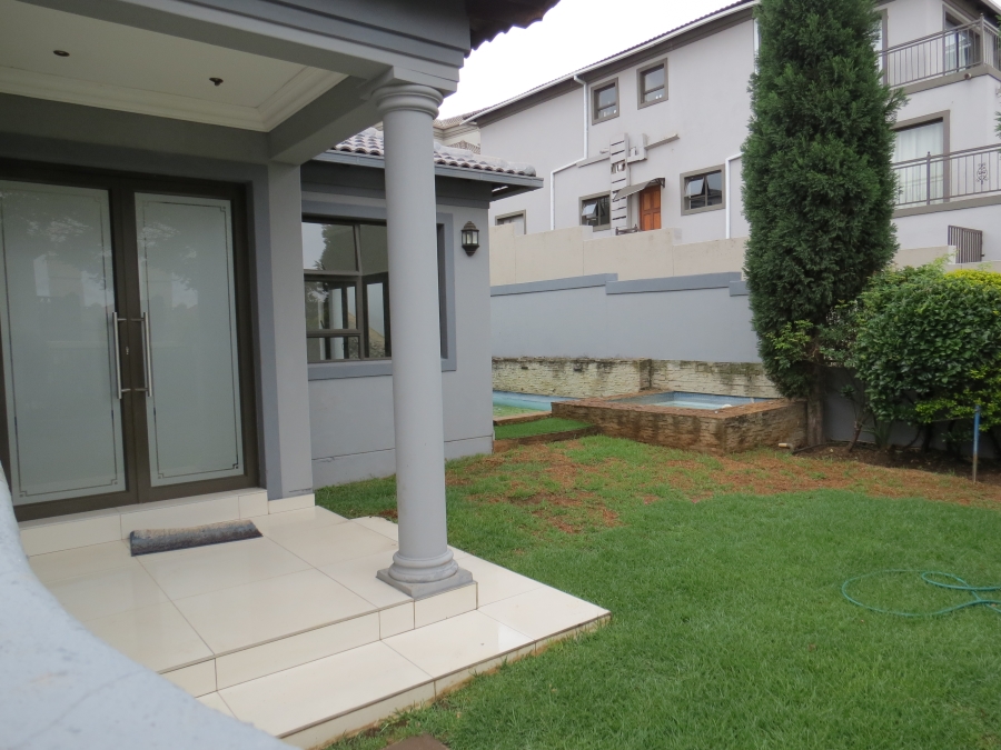 3 Bedroom Property for Sale in Greenstone Hill Gauteng