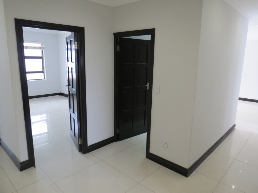 3 Bedroom Property for Sale in Greenstone Hill Gauteng