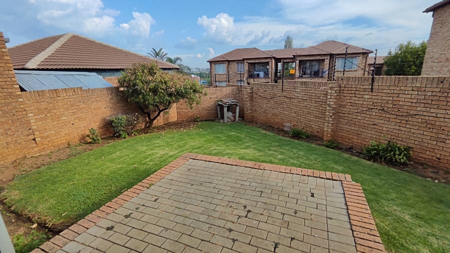 3 Bedroom Property for Sale in Halfway Gardens Gauteng