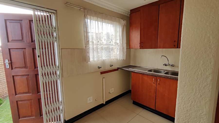 3 Bedroom Property for Sale in Halfway Gardens Gauteng