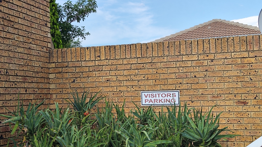 3 Bedroom Property for Sale in Halfway Gardens Gauteng