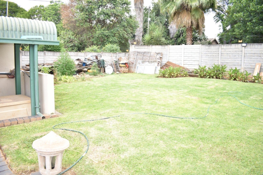 To Let 1 Bedroom Property for Rent in Capital Park Gauteng