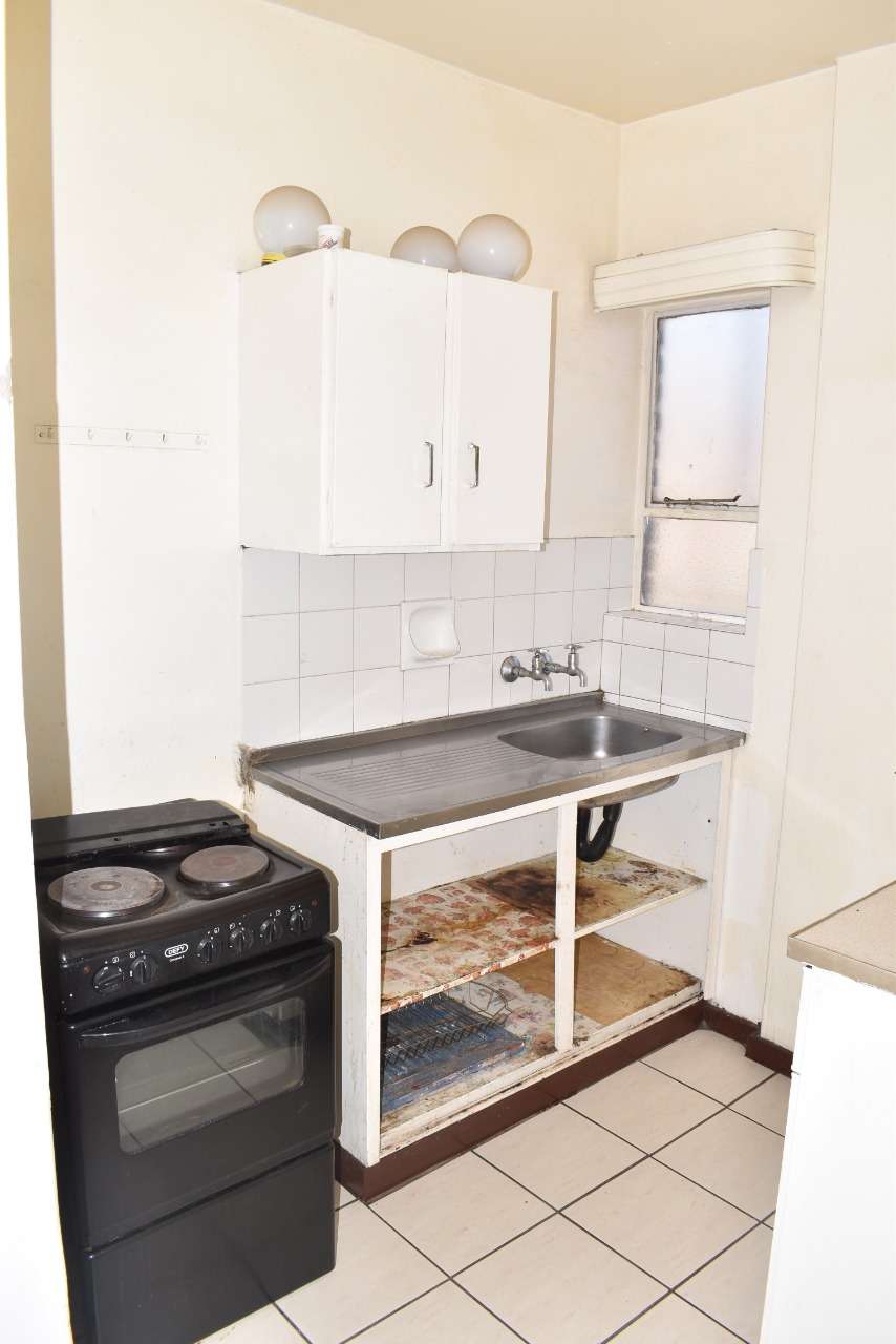 To Let 1 Bedroom Property for Rent in Sunnyside Gauteng