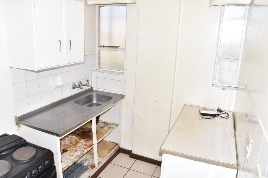 To Let 1 Bedroom Property for Rent in Sunnyside Gauteng