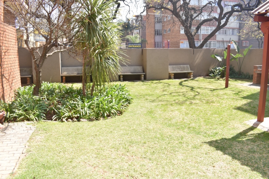 To Let 1 Bedroom Property for Rent in Sunnyside Gauteng