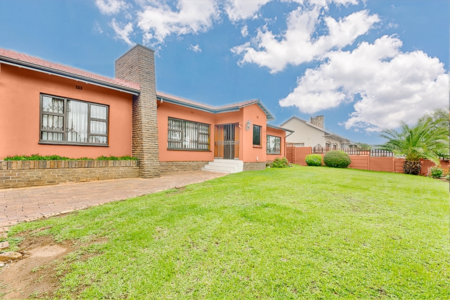 3 Bedroom Property for Sale in Edleen Gauteng