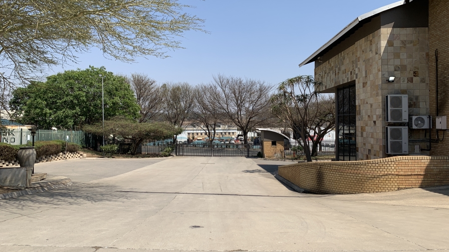 To Let commercial Property for Rent in Linbro Park Gauteng