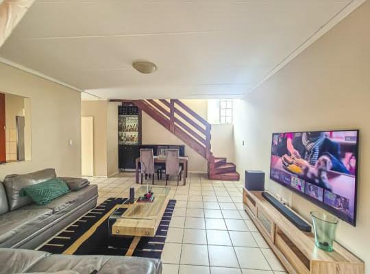 To Let 3 Bedroom Property for Rent in Ruimsig Gauteng