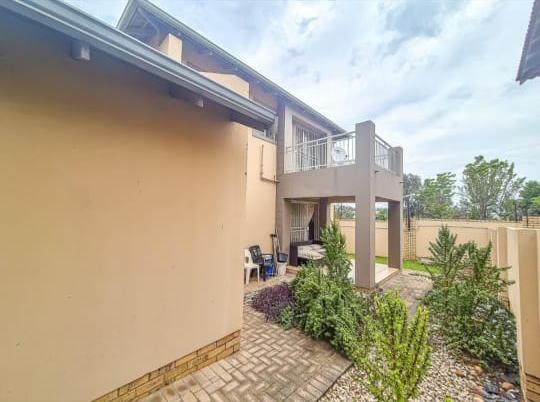 To Let 3 Bedroom Property for Rent in Ruimsig Gauteng