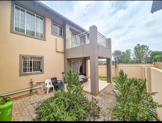 To Let 3 Bedroom Property for Rent in Ruimsig Gauteng