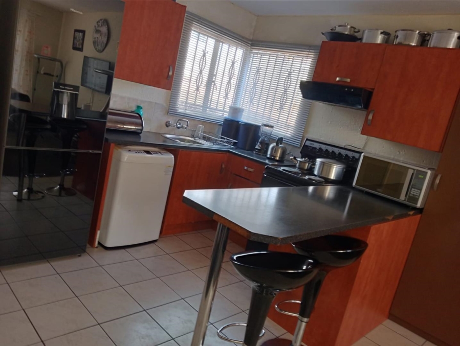 2 Bedroom Property for Sale in Ridgeway Gauteng