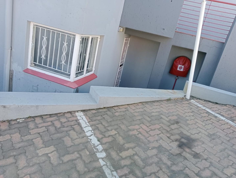 2 Bedroom Property for Sale in Ridgeway Gauteng