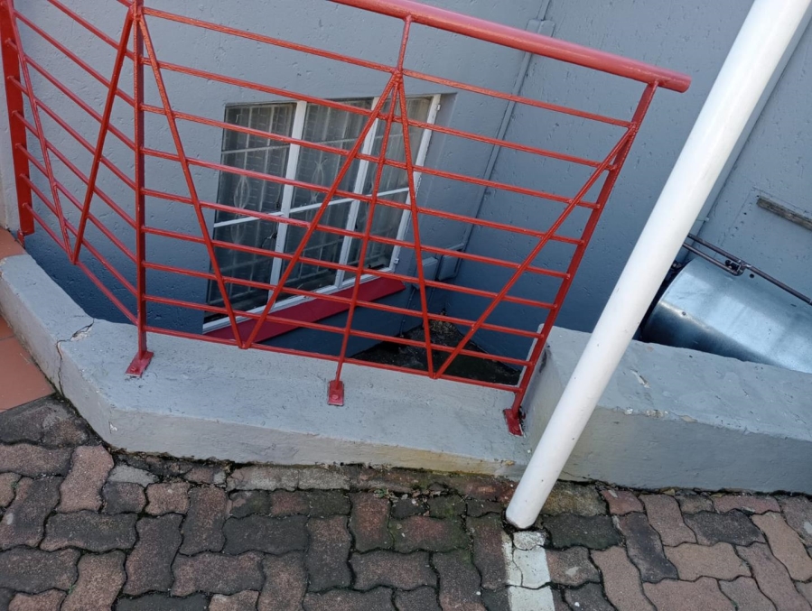 2 Bedroom Property for Sale in Ridgeway Gauteng