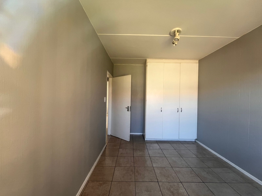 2 Bedroom Property for Sale in Vorna Valley Gauteng