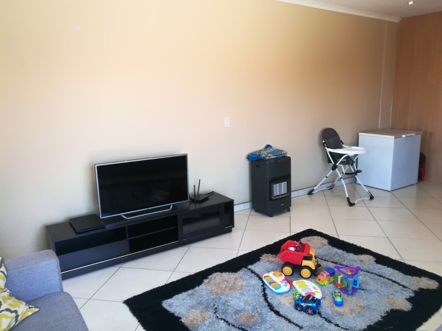 3 Bedroom Property for Sale in Liefde en Vrede Gauteng