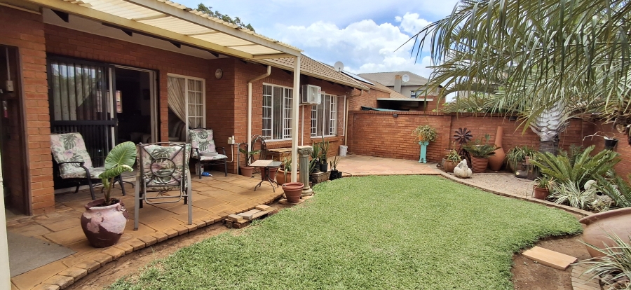 2 Bedroom Property for Sale in Montana Gauteng