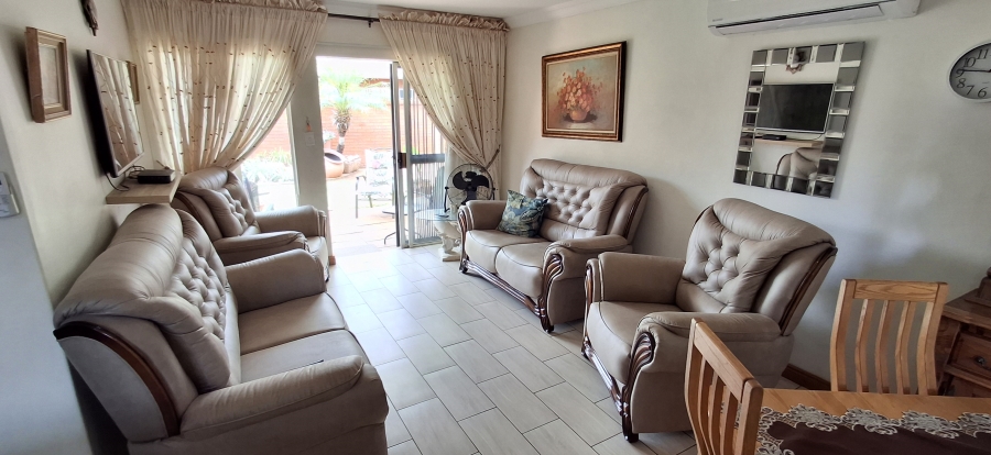 2 Bedroom Property for Sale in Montana Gauteng