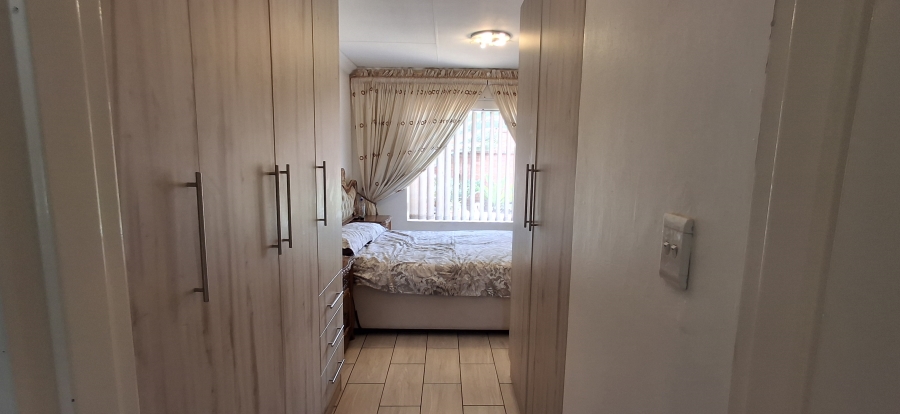 2 Bedroom Property for Sale in Montana Gauteng