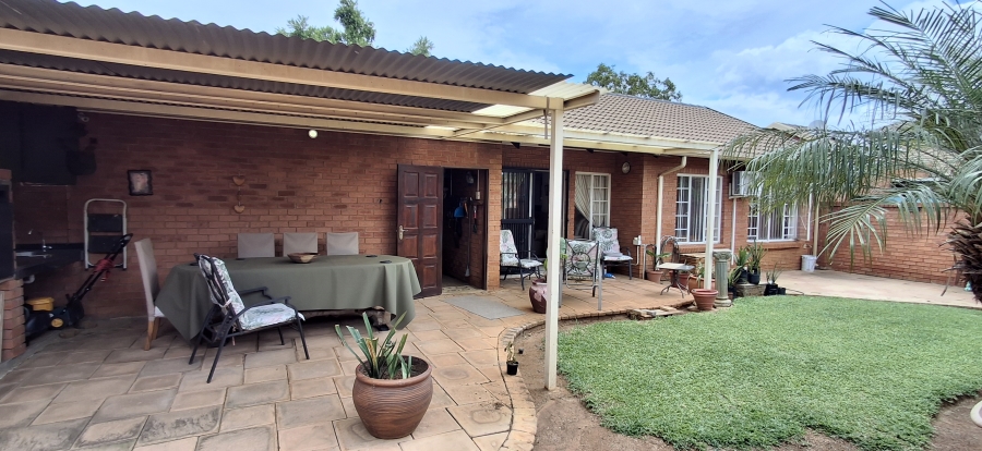 2 Bedroom Property for Sale in Montana Gauteng