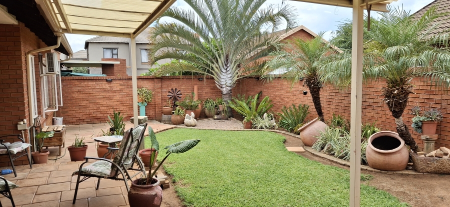 2 Bedroom Property for Sale in Montana Gauteng