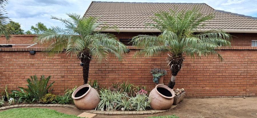 2 Bedroom Property for Sale in Montana Gauteng