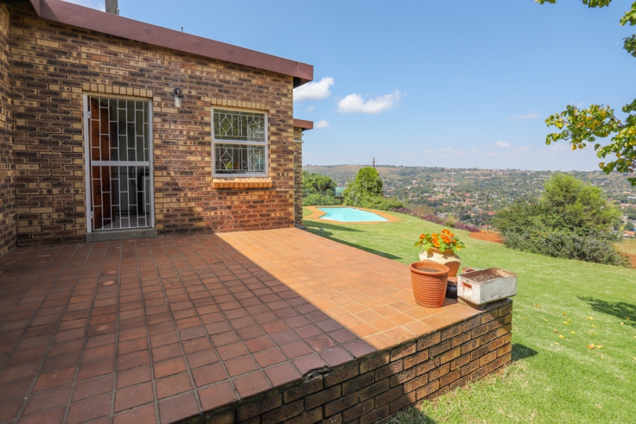 3 Bedroom Property for Sale in Helderkruin Gauteng