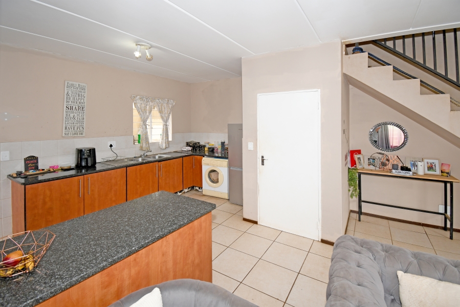 2 Bedroom Property for Sale in North Riding Gauteng