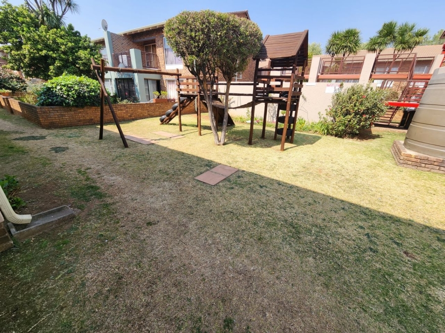 2 Bedroom Property for Sale in Ravenswood Gauteng