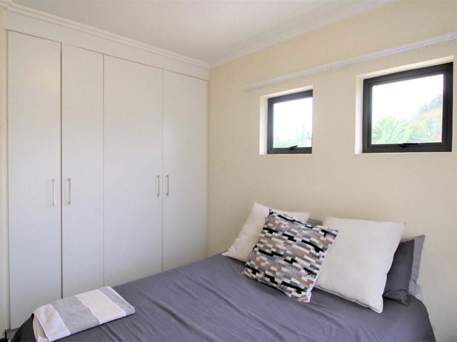 To Let 2 Bedroom Property for Rent in Bryanston Gauteng