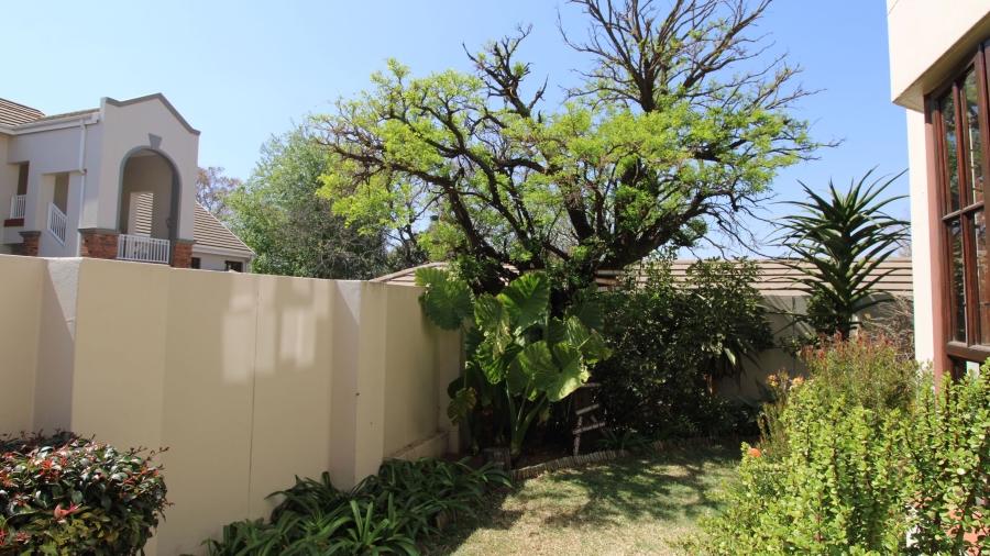 To Let 3 Bedroom Property for Rent in Rivonia Gauteng