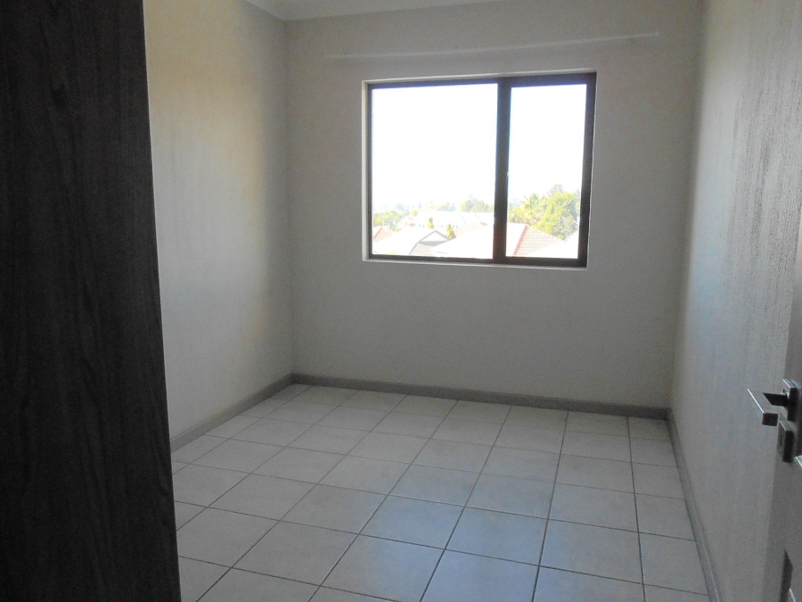 To Let 3 Bedroom Property for Rent in Beverley Gauteng