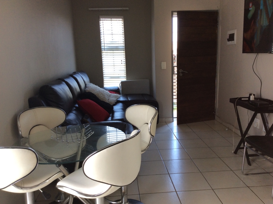 To Let 3 Bedroom Property for Rent in South Hills Gauteng