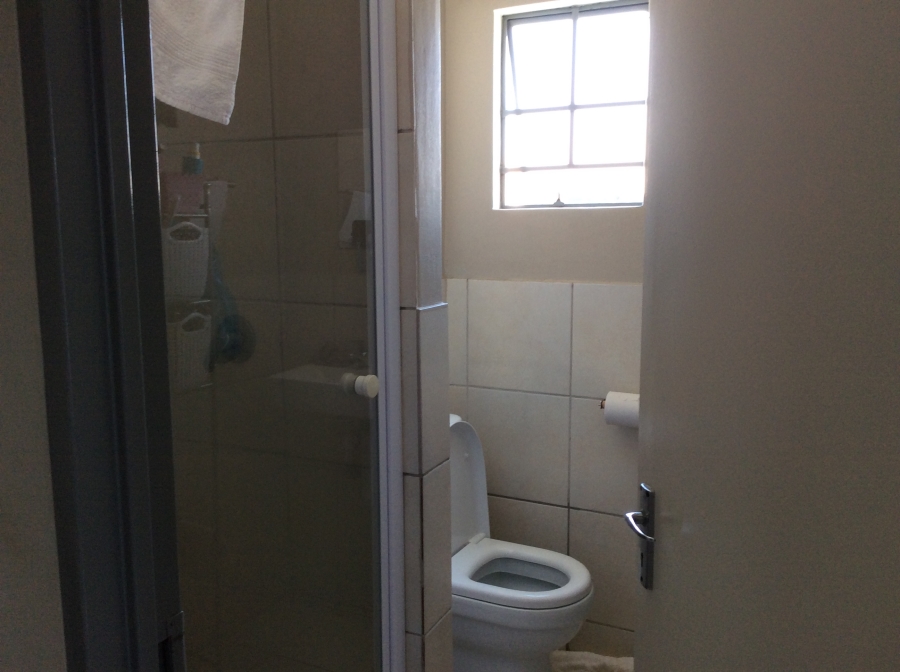 To Let 3 Bedroom Property for Rent in South Hills Gauteng