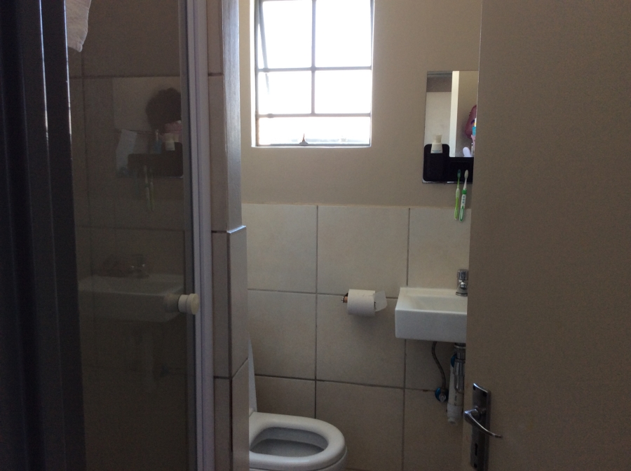 To Let 3 Bedroom Property for Rent in South Hills Gauteng