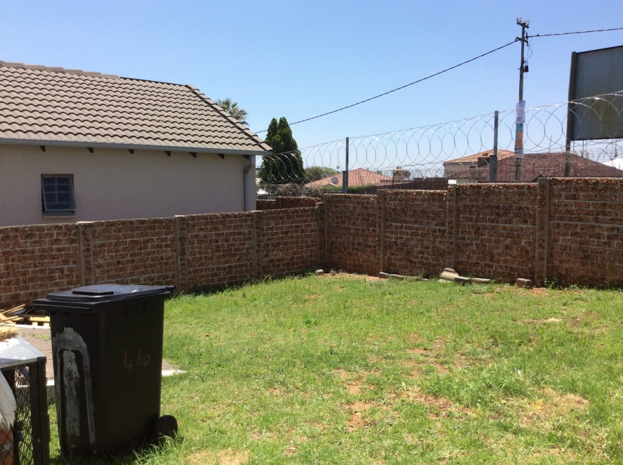 To Let 3 Bedroom Property for Rent in South Hills Gauteng