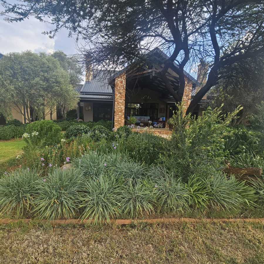 8 Bedroom Property for Sale in Magaliesburg Gauteng