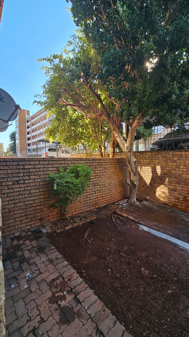 2 Bedroom Property for Sale in Wonderboom South Gauteng