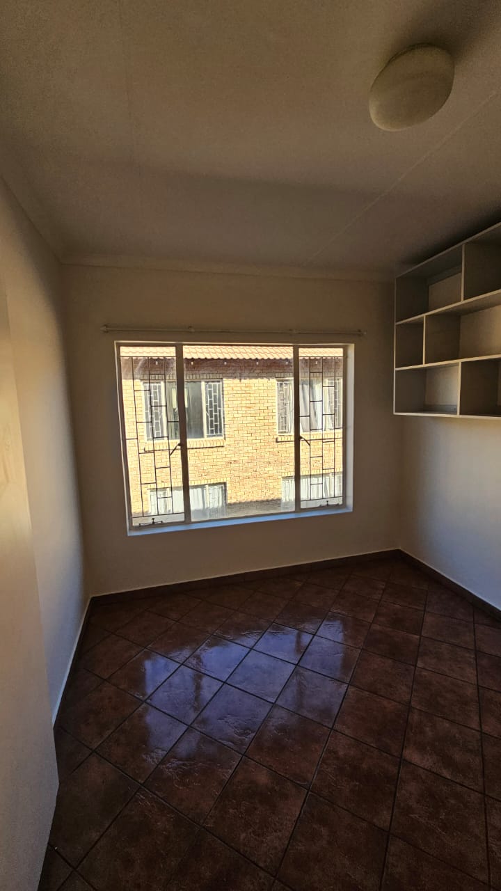 2 Bedroom Property for Sale in Wonderboom South Gauteng